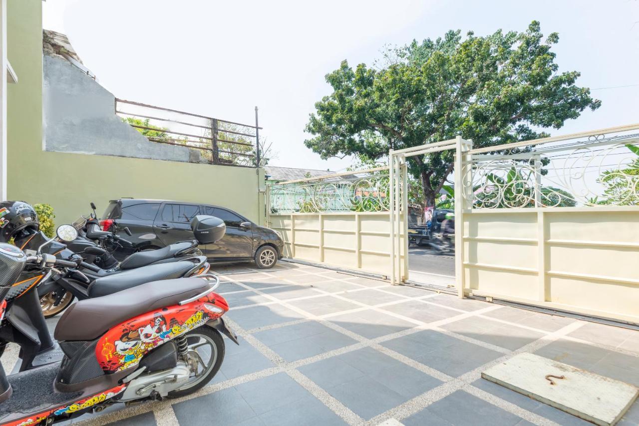 Oyo 3706 Griya Tentrem Syariah Lamongan Exterior photo