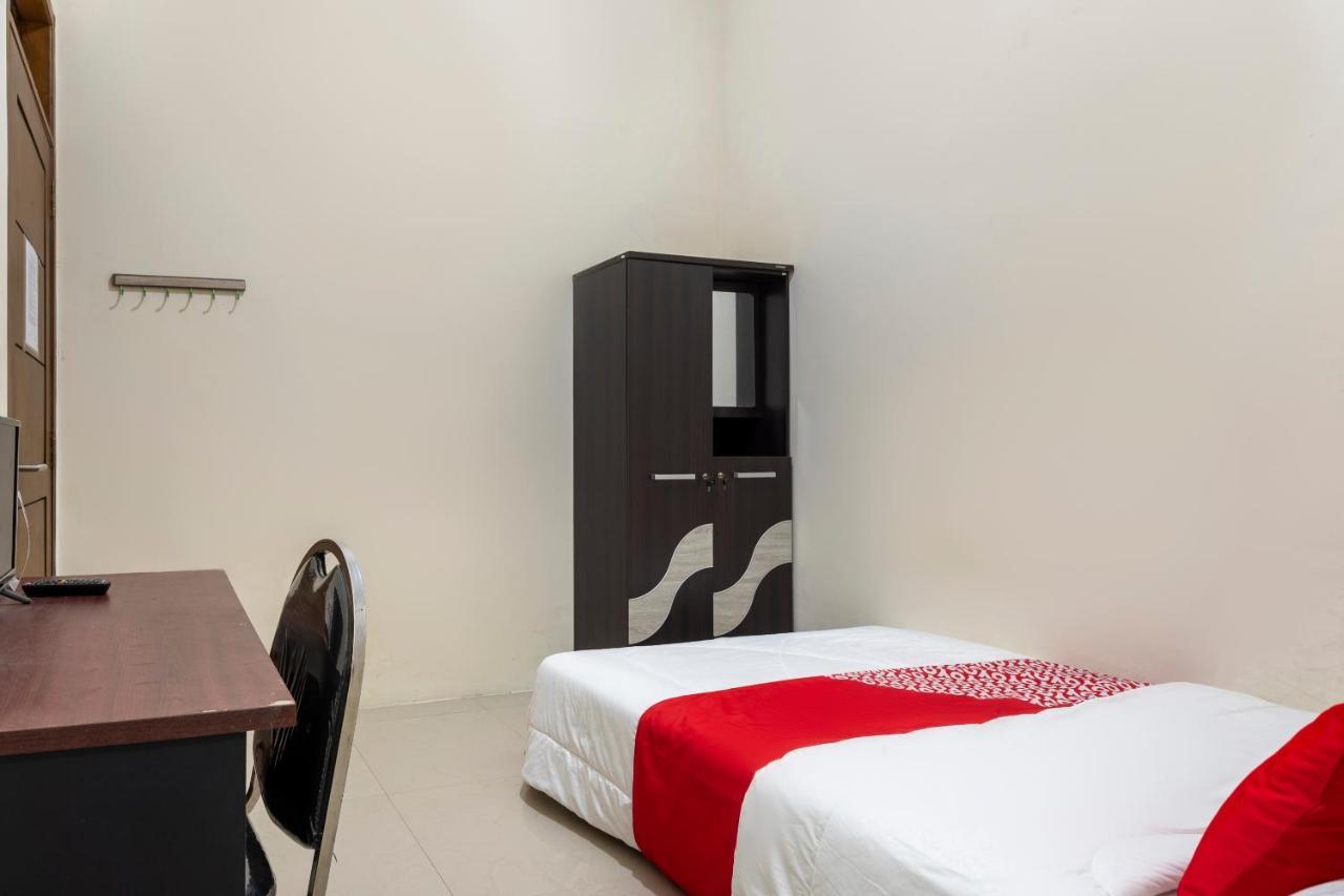 Oyo 3706 Griya Tentrem Syariah Lamongan Exterior photo